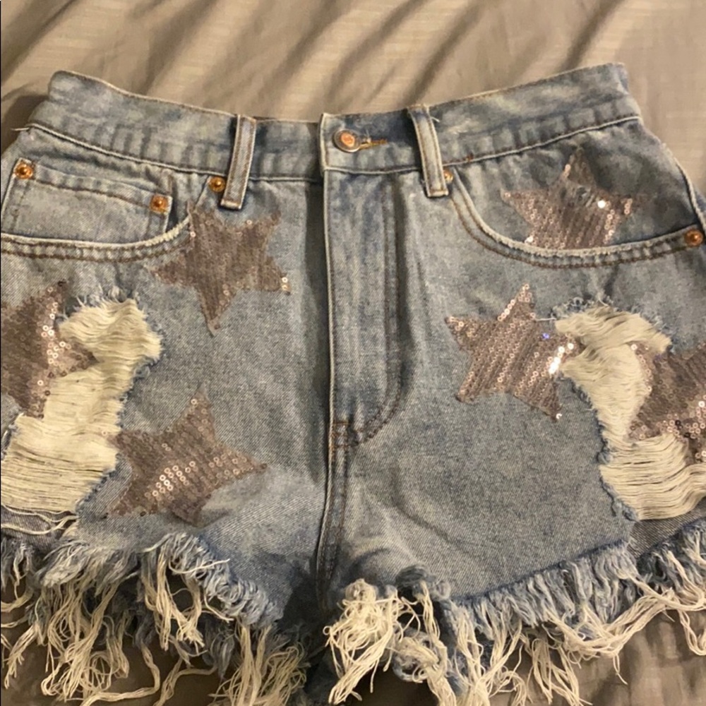 Denim shorts w/sequins stars
